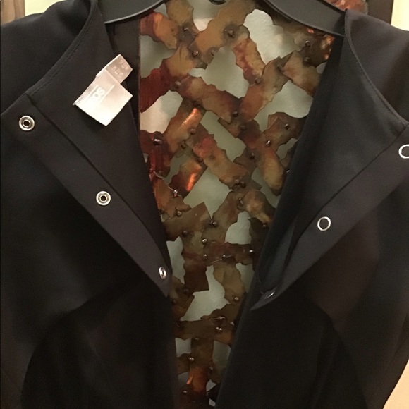 Jumpsuit 66 inches from shoulder to bottom - Picture 2 of 4